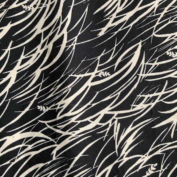 Athletic dress like new - Picture 2 of 3